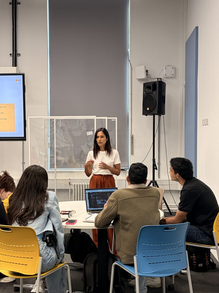 Anika Awasthi leading a Grad Careers Coach workshop with a small group of students